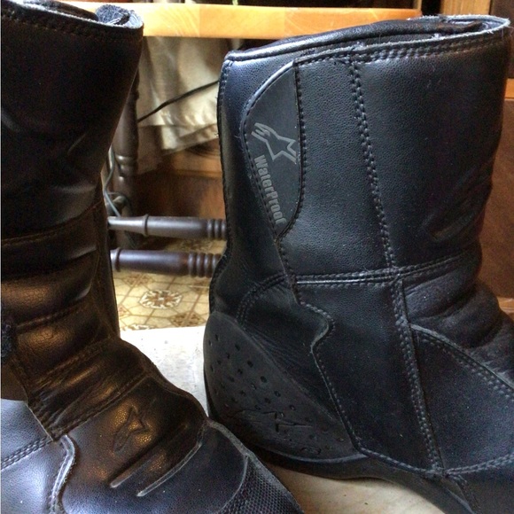 Alpinestars waterproof ridge riding boot in size 7.5 and are all black - Picture 3 of 9